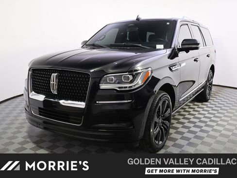 Used 2023 Lincoln Navigator Reserve AWD/4WD image 1
