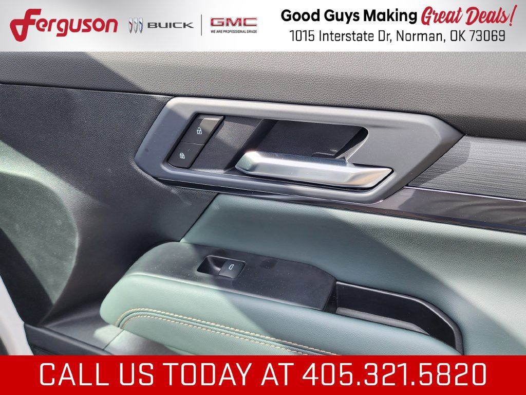 New 2027 GMC Terrain AT4 w/ Convenience Package III AWD/4WD image 40