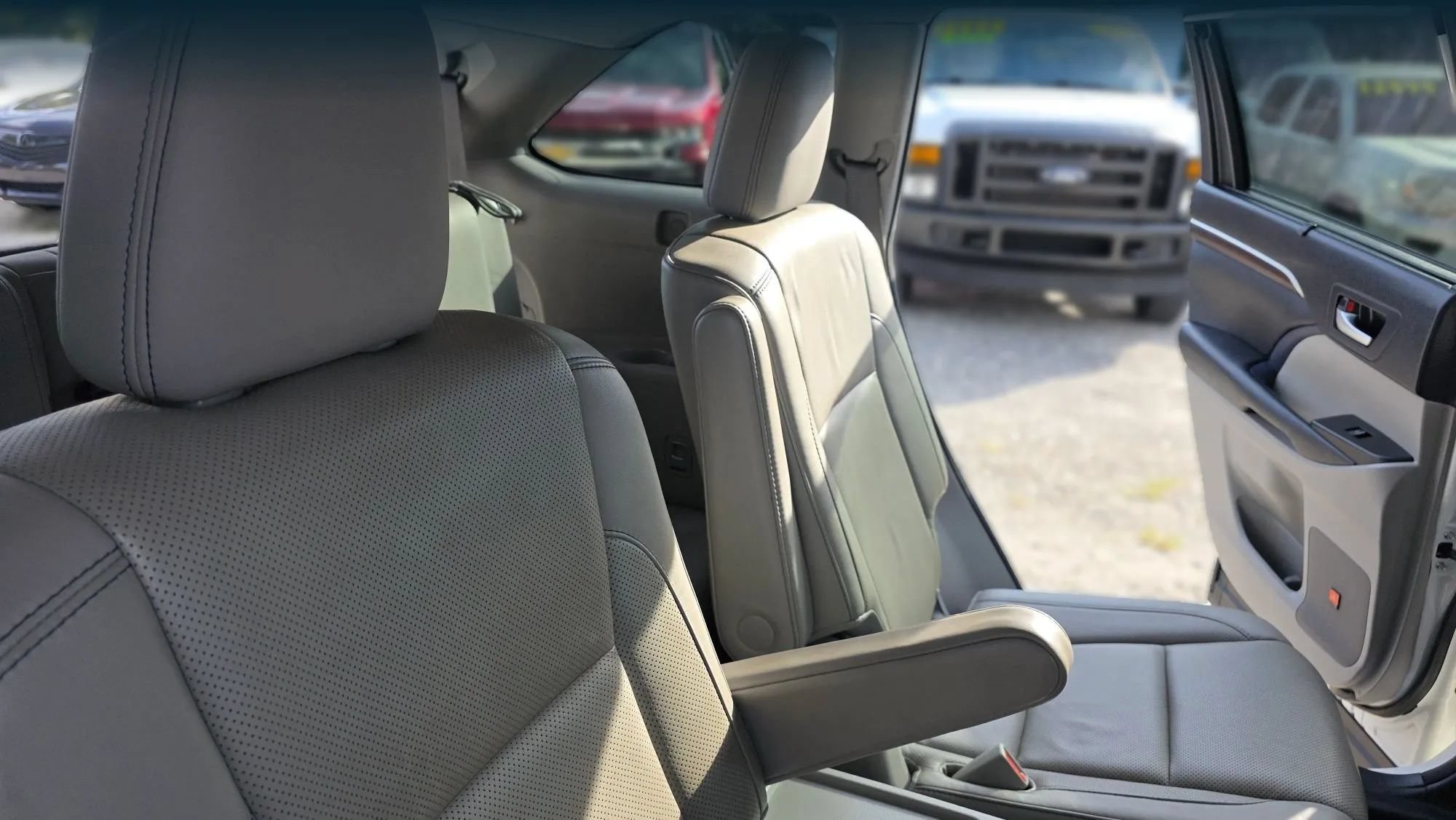 Used 2016 Toyota Highlander Limited FWD image 39