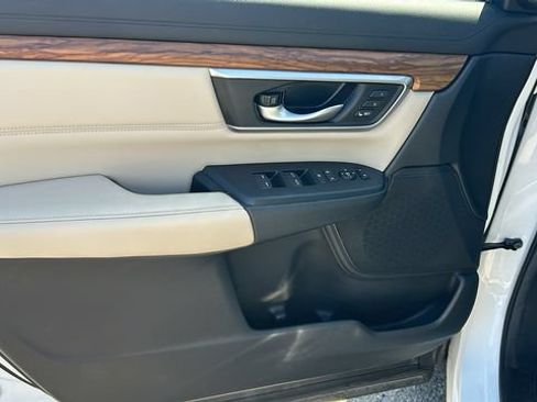 Used 2019 Honda CR-V EX-L image 16