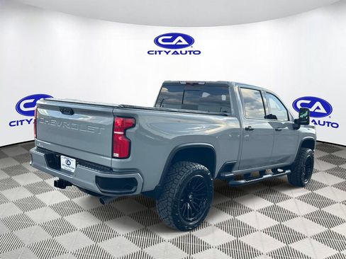 Used 2024 Chevrolet Silverado 2500 LTZ w/ LTZ Plus Package AWD/4WD image 4