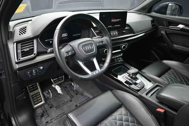 Used 2023 Audi SQ5 Prestige w/ Prestige Package AWD/4WD image 11