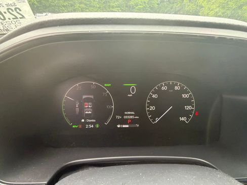 Used 2023 Honda CR-V Sport image 2