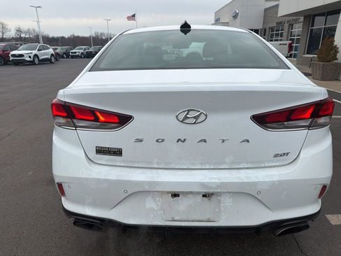 Used 2018 Hyundai Sonata Limited image 3