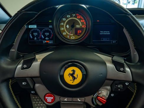 Certified 2020 Ferrari Portofino RWD image 15
