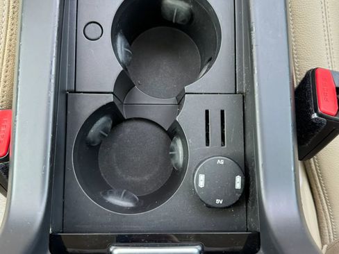 Used 2018 Land Rover Discovery Sport HSE image 55