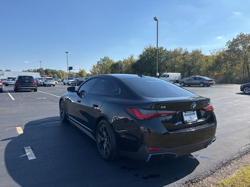 Used 2023 BMW i4 eDrive40 w/ Premium Package image 3