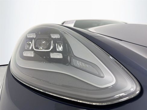 Used 2023 Porsche Panamera 4S image 28