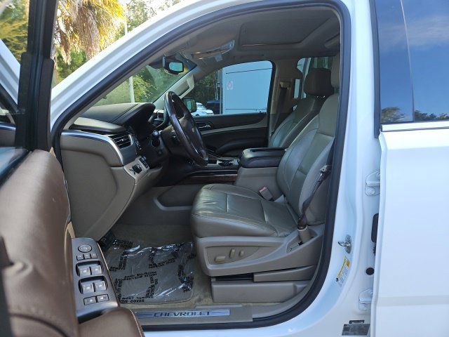 Used 2017 Chevrolet Suburban LT w/ Luxury Package RWD image 12