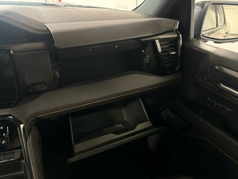 Used 2024 GMC Sierra 1500 AT4 w/ AT4 Preferred Package AWD/4WD image 21
