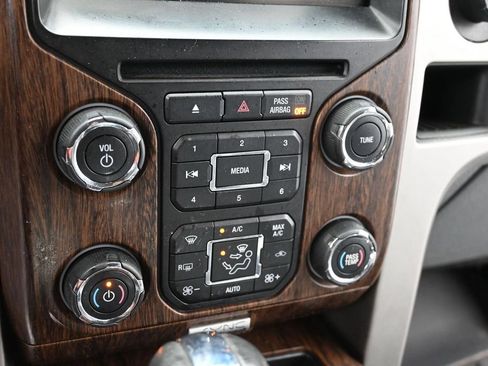 Used 2013 Ford F150 Lariat w/ Lariat Chrome Pkg AWD/4WD image 12