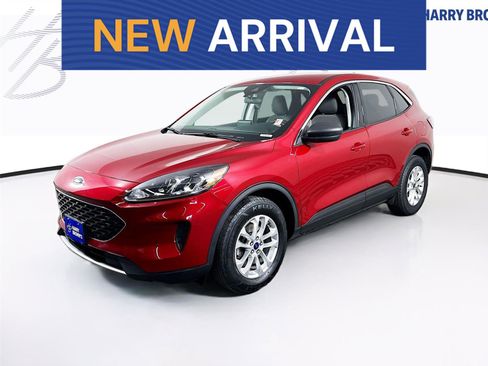 Used 2022 Ford Escape SE w/ Cold Weather Package AWD/4WD image 1