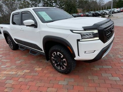 Used 2024 Nissan Frontier PRO-4X w/ Pro Convenience Package image 3