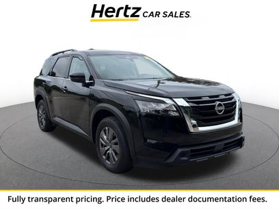 Used 2025 Nissan Pathfinder SV