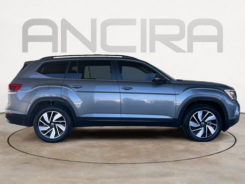 Used 2024 Volkswagen Atlas SE FWD image 11