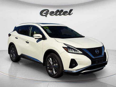 Used 2019 Nissan Murano Platinum image 2