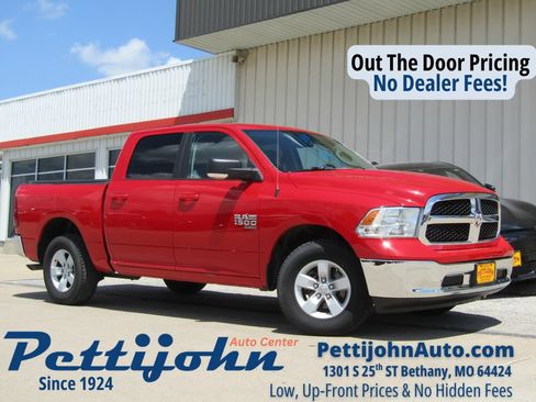 Used 2019 RAM 1500 Classic SLT w/ Luxury Group AWD/4WD image 1
