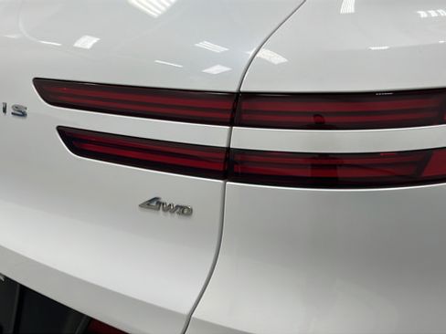 Used 2025 Genesis GV70 2.5T w/ Select Package AWD/4WD image 38