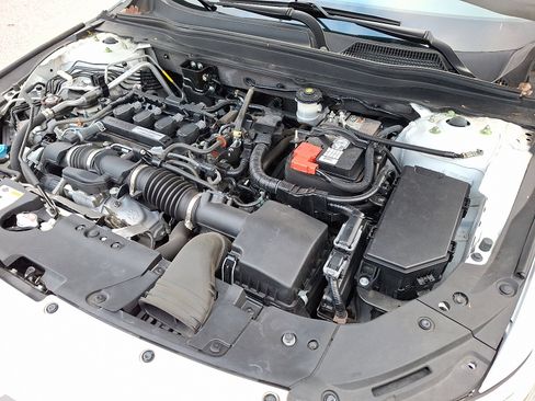 Used 2019 Honda Accord EX image 27