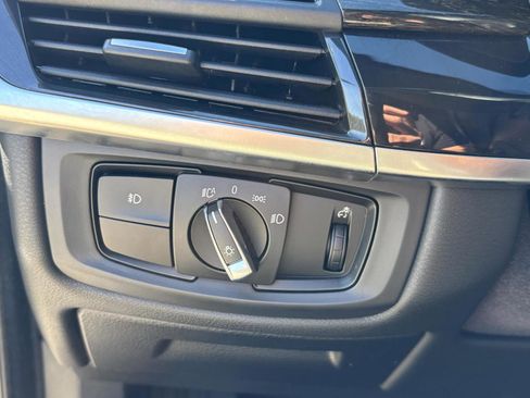 Used 2017 BMW X5 xDrive50i image 24