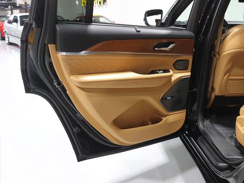 Used 2021 Jeep Grand Cherokee L Summit image 79