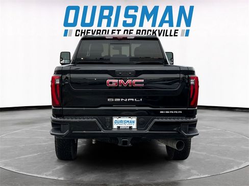 Used 2025 GMC Sierra 2500 Denali image 5