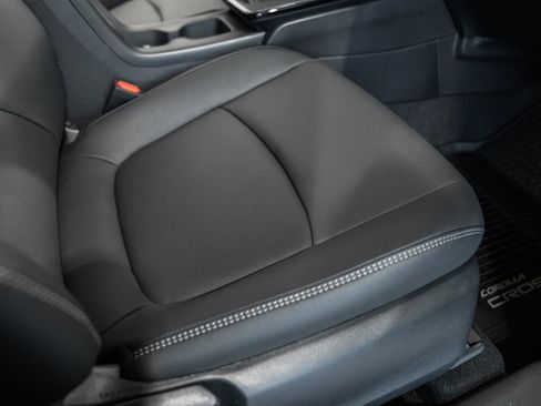 New 2026 Toyota Corolla Cross XLE AWD/4WD image 33