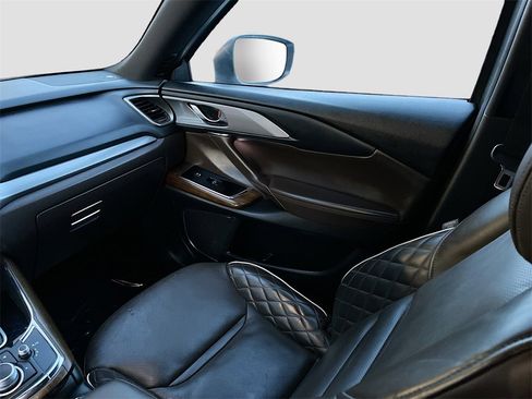 Used 2021 MAZDA CX-9 Signature image 25