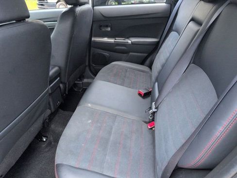 Used 2025 Mitsubishi Outlander Sport AWD image 27
