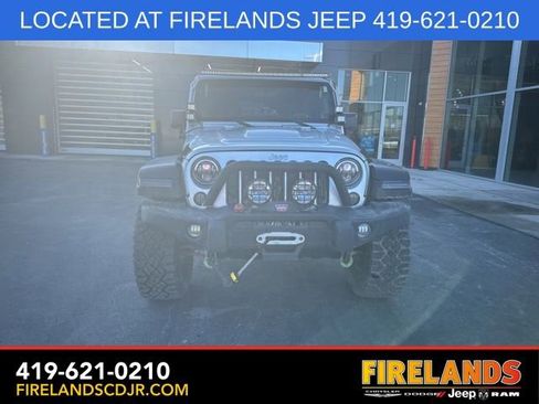 Used 2012 Jeep Wrangler Unlimited Rubicon image 5