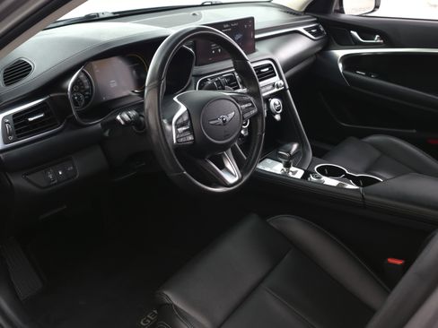 Used 2022 Genesis G70 2.0T image 8