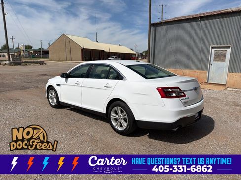 Used 2019 Ford Taurus SE FWD image 4