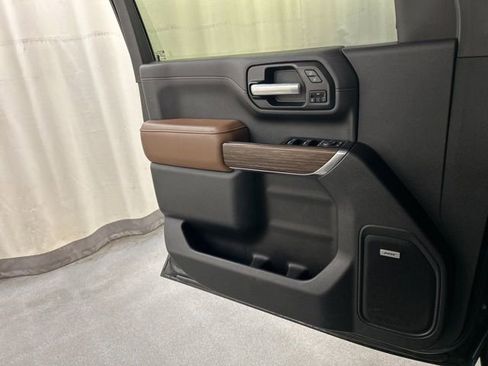 Used 2020 Chevrolet Silverado 3500 High Country w/ Z71 Off-Road Package AWD/4WD image 24