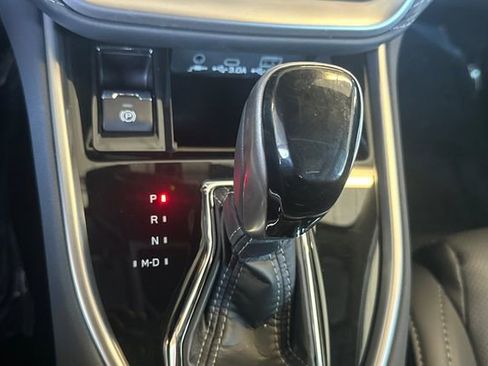 Used 2025 Subaru Outback Limited image 22