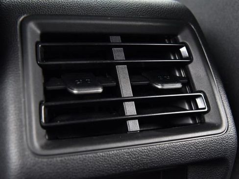 Used 2025 Volkswagen Tiguan S AWD/4WD image 21