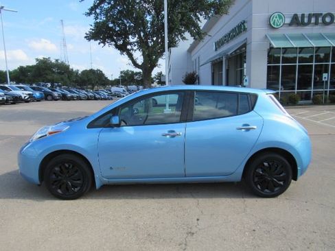 Used 2015 Nissan Leaf S w/ Charge Package image 11