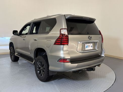 Used 2020 Lexus GX 460 Premium AWD/4WD image 3