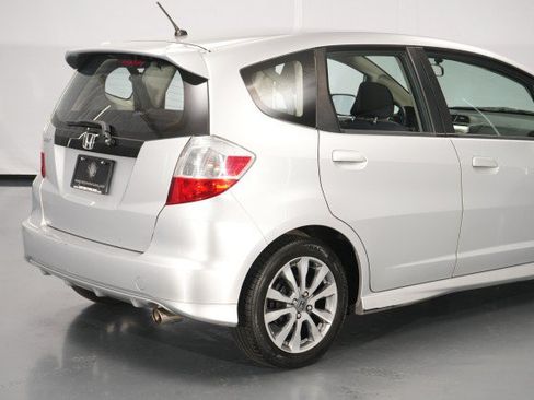 Used 2013 Honda Fit Sport image 11