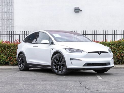 Used 2023 Tesla Model X AWD/4WD image 33