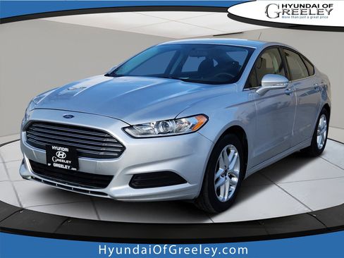 Used 2014 Ford Fusion SE image 1