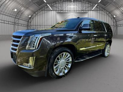 Used 2016 Cadillac Escalade Luxury