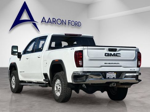 Used 2021 GMC Sierra 2500 SLE w/ SLE Value Package; image 3