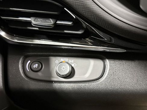 New 2026 Buick Envista Sport Touring image 17