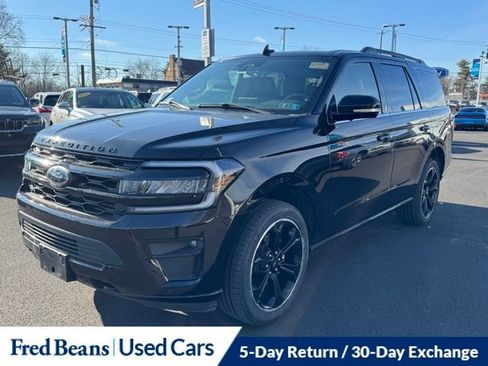 Certified 2022 Ford Expedition Limited image 3