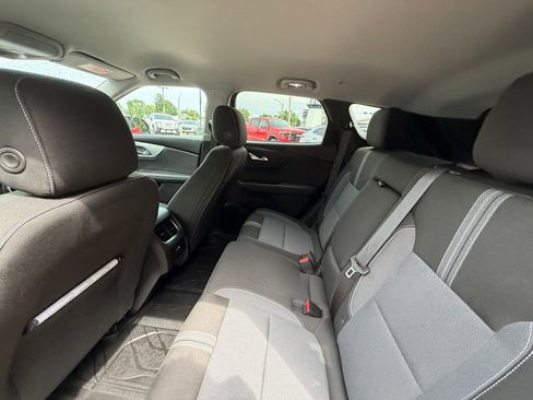 Used 2024 Chevrolet Blazer LT w/ Convenience Package FWD image 5