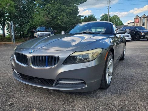 Used 2010 BMW Z4 sDrive30i RWD image 3