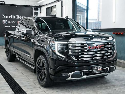 Used 2024 GMC Sierra 1500 Denali w/ Denali Reserve Package AWD/4WD image 3