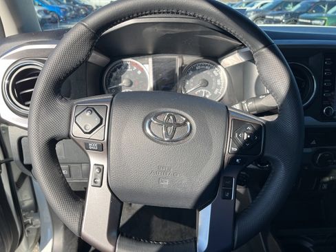 Used 2023 Toyota Tacoma SR5 w/ Technology Package image 19