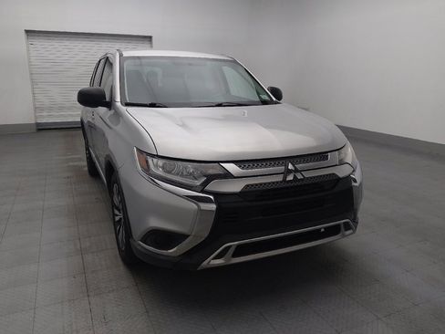 Used 2019 Mitsubishi Outlander ES FWD image 14