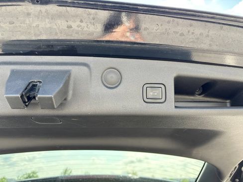 Used 2024 Chevrolet Equinox LT w/ LPO, Floor Liner Package FWD image 21